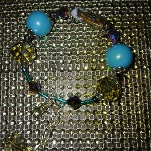 Elegant Turquoise and Gold Beaded Bracelet